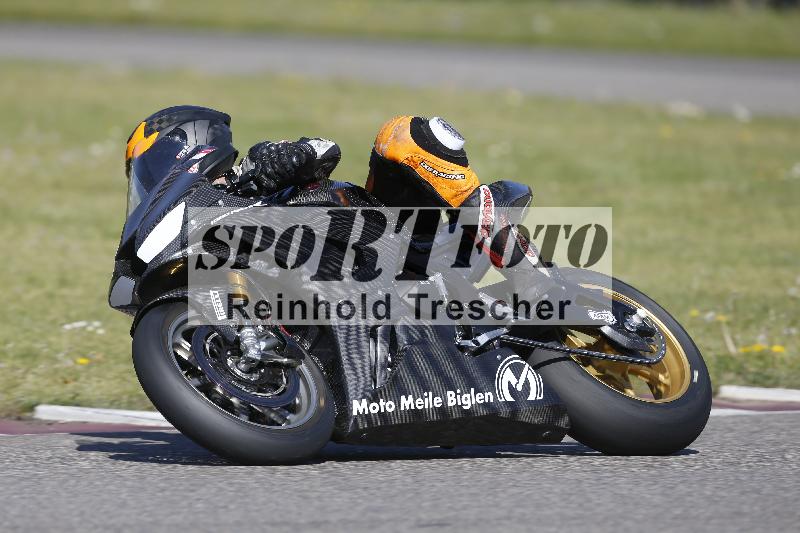 /10 20.04.2026  Pluess Moto Sport ADR/Freies Fahren/81
